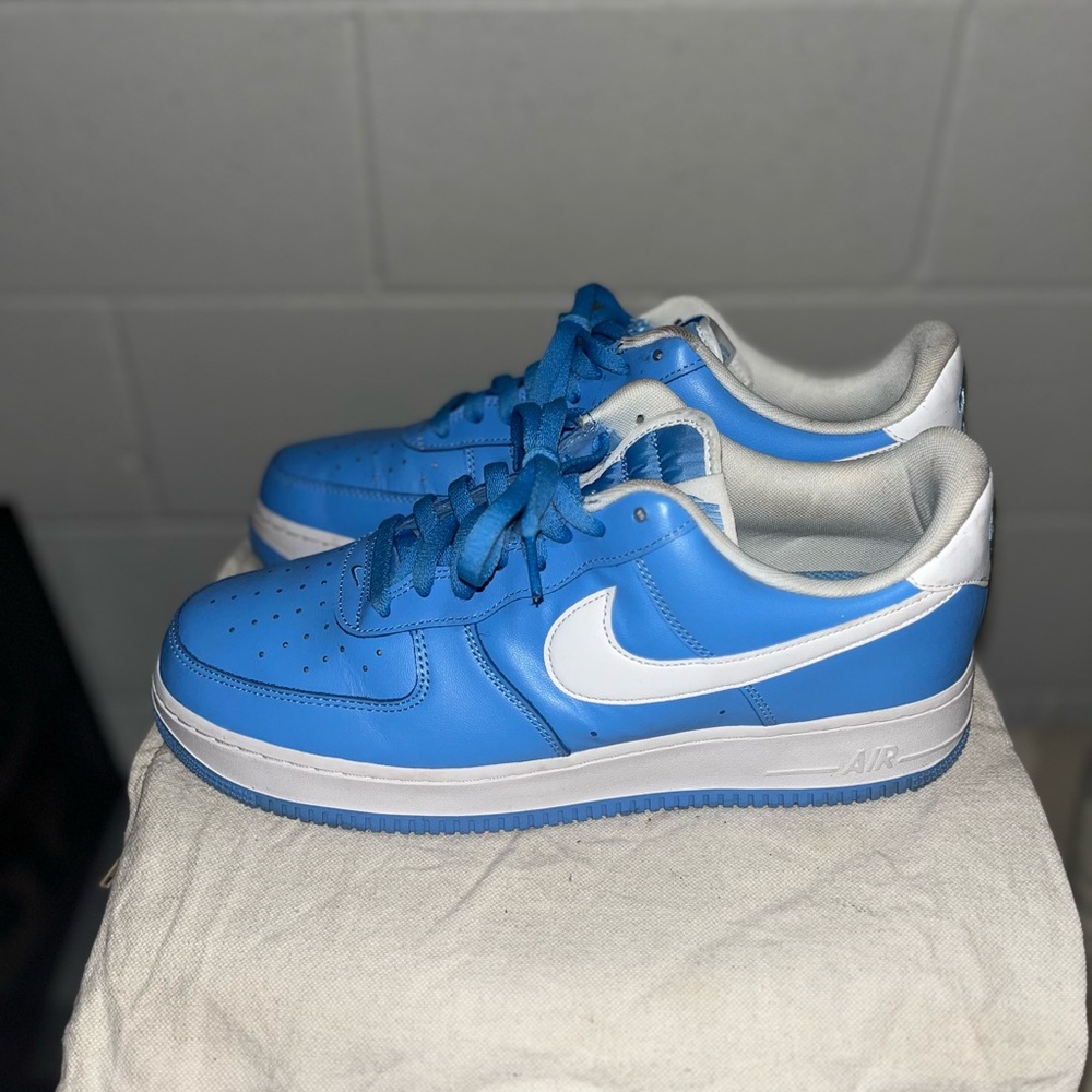Baby blue Air Force one